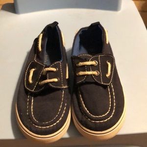 Boys boat shoes